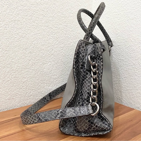 MICHAEL KORS Hamilton Gray Pebbled Leather/Snakeskin Chain Handle Shoulder Bag - Picture 6 of 16